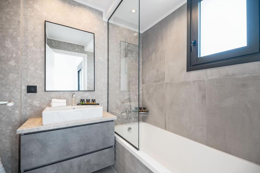 Maison Du Jardin 2-Bedroom Apartment Private Outdoor Jacuzzi Rhodes City Exterior foto